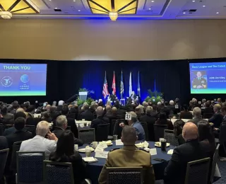 General Mike Scaparrotti hosts Admiral James Kilby